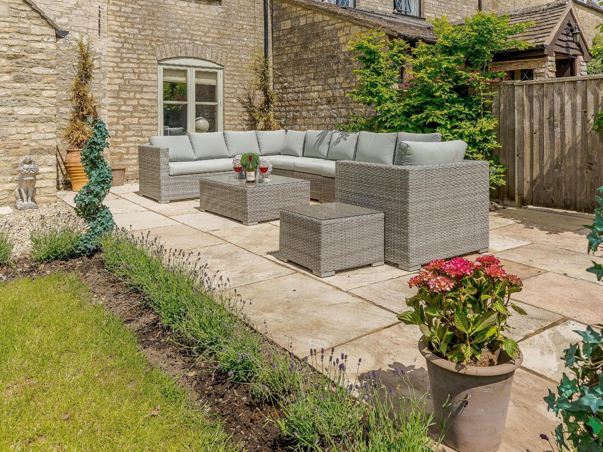 Villa The Clock House Bisley  Exterior foto